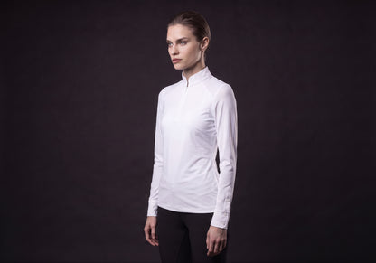 Velmurax women's show shirt in white, in a three-quarter view on the model on the studio set